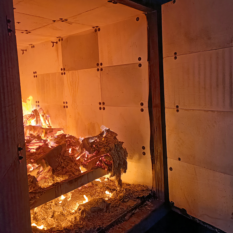 Forno de pirólise e cabine de limpeza