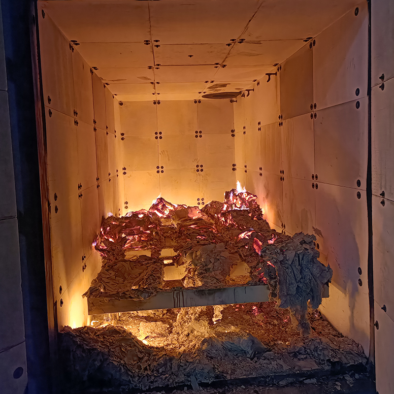 Forno de pirólise e cabine de limpeza