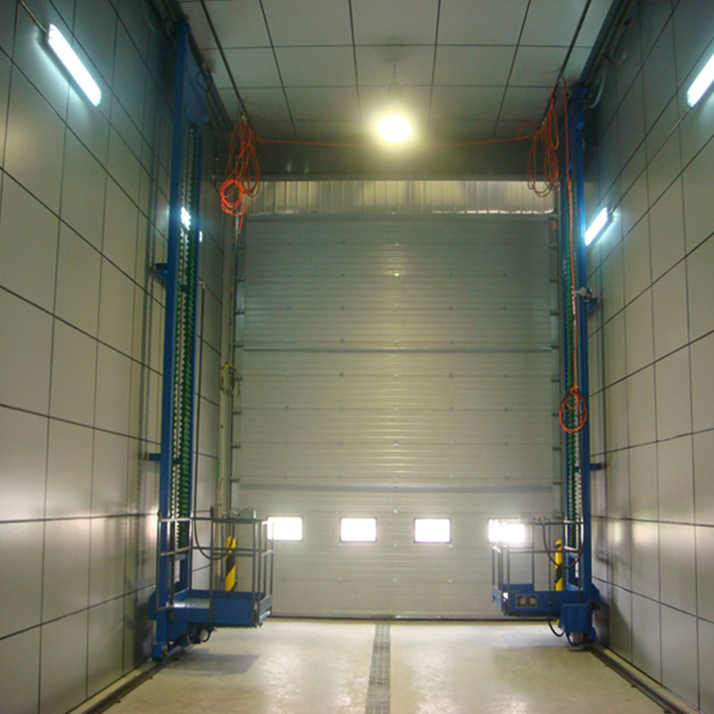 Sala de lixamento e máquina automática de jateamento
